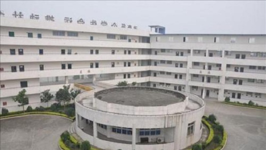 重庆学建筑中专学校(中专招生学校)  第3张