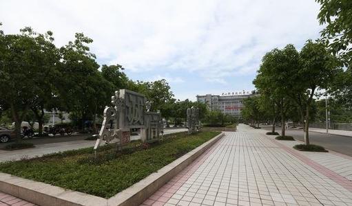 重庆药学专业中专学校(重庆3加2学校)  第3张