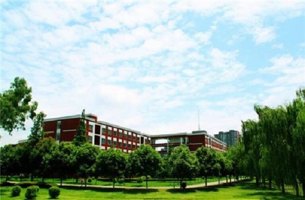 中专护士学校重庆(中专护士工资一般多少)  第3张