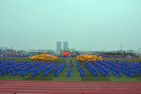 重庆的中专生怎么换专业(重庆城市管理学院多大)  第1张