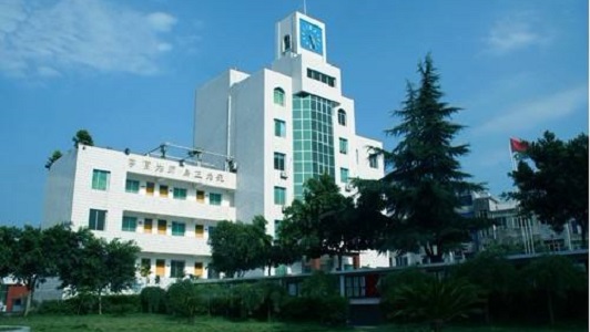 重庆厨师专业的中专有哪所学校(烹饪学校学厨师实在吗)图2